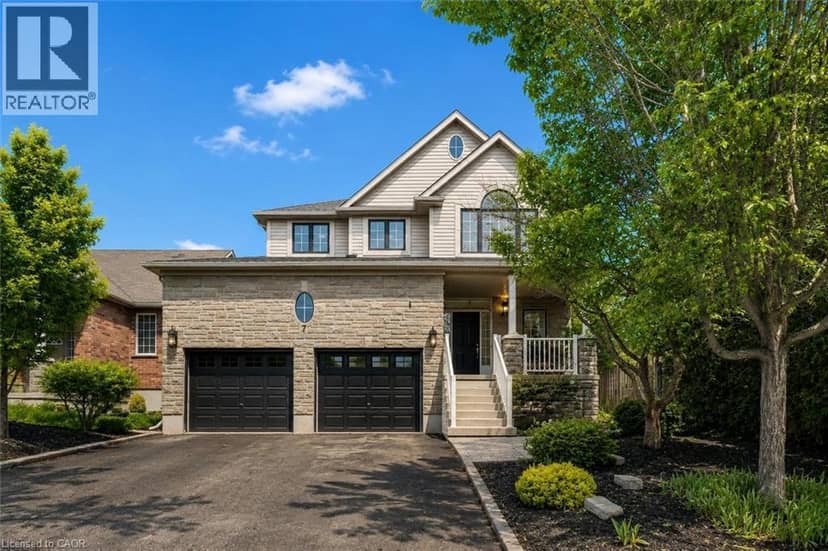 7 HARDY Street — photo 1 of 38