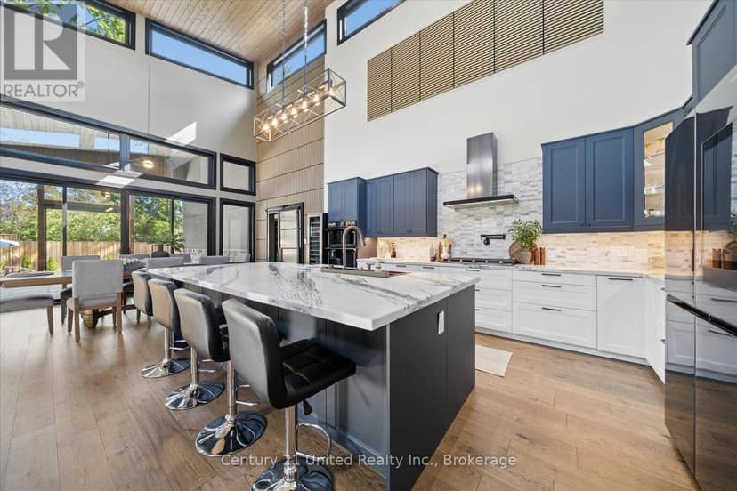 144 Wallis Drive — photo 10 of 40
