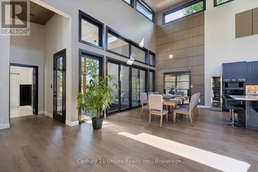 144 Wallis Drive — photo 18 of 40