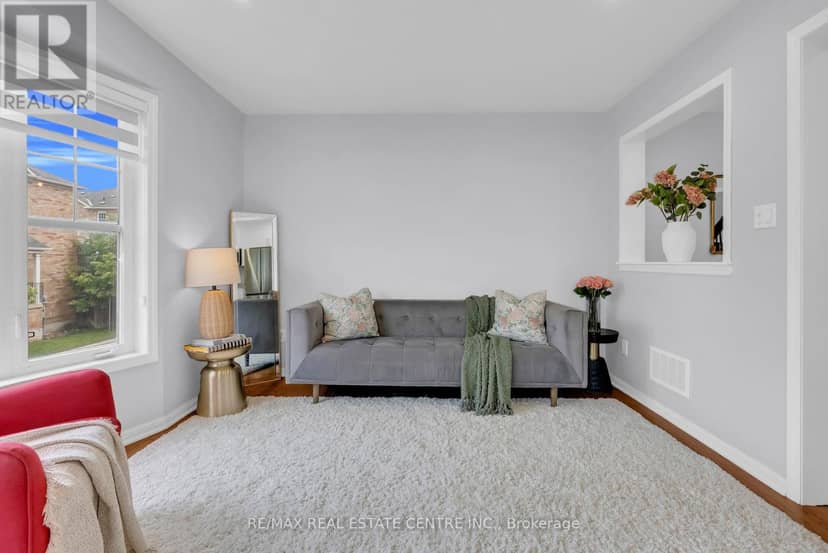 2435 Coho Way N — photo 12 of 37