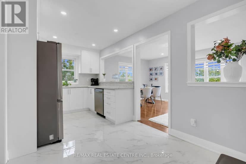 2435 Coho Way N — photo 17 of 37