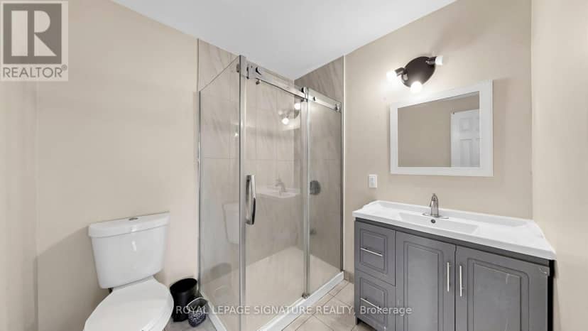 15 Gainsborough Road, Brampton, photo 8
