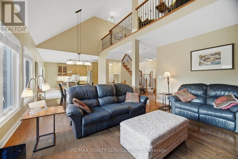 15727 McLaughlin Road — photo 17 of 40
