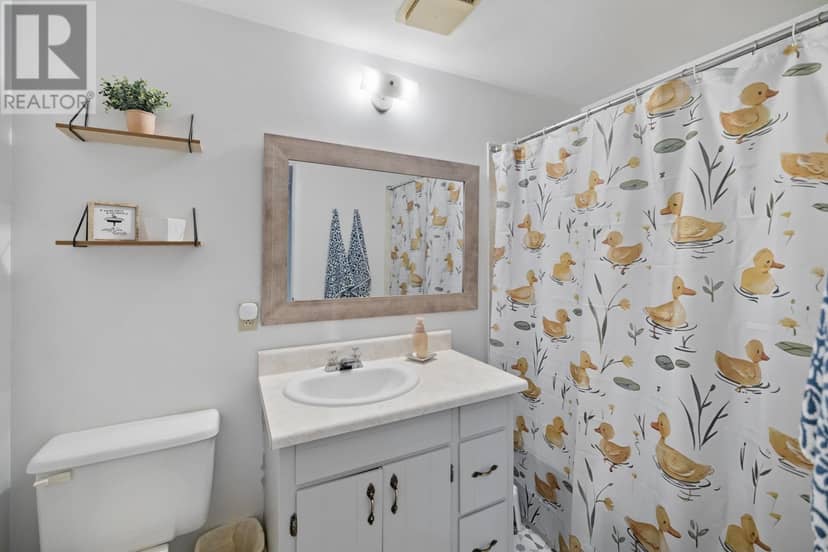 19 Pamwayne Drive — photo 24 of 33