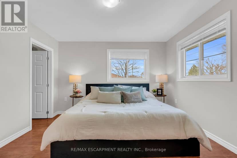 21 Kidd Avenue — photo 16 of 40
