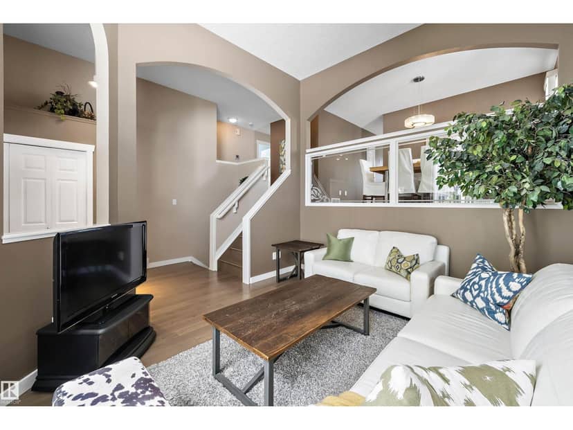 17226 113A ST NW, Edmonton, photo 2