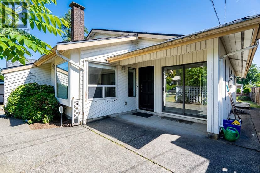 6094 WALKER AVENUE, Burnaby
