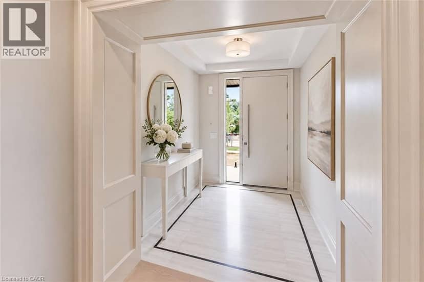 335 HELEN LAWSON Lane, Oakville, photo 5