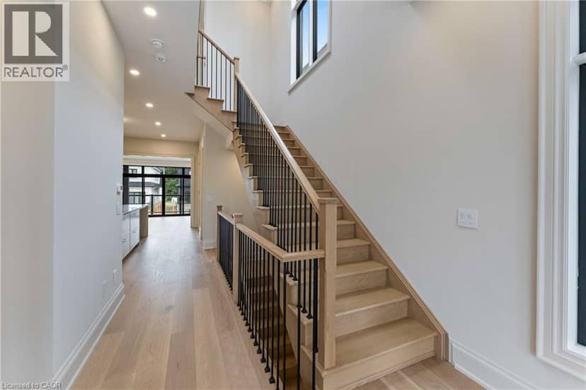 335 HELEN LAWSON Lane — photo 24 of 33
