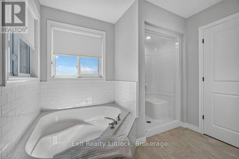 41 Maryann Lane — photo 27 of 40