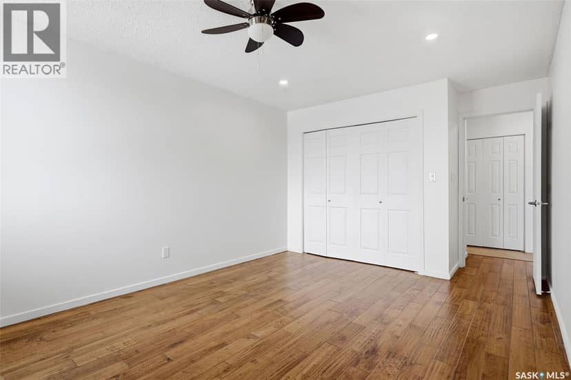 605 4545 Rae STREET — photo 12 of 24