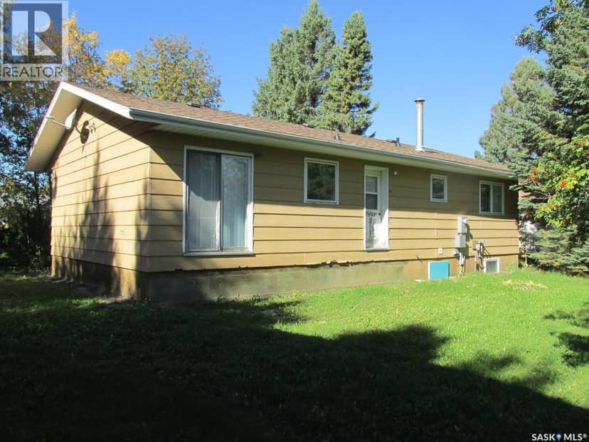 412 Guloien AVENUE — photo 1 of 34