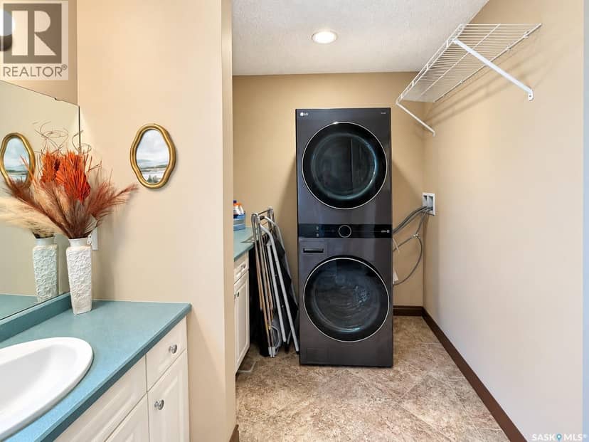21 Wilfred Street — photo 15 of 40