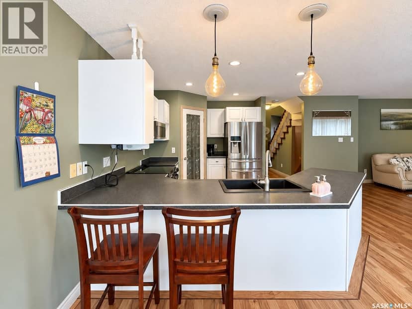 21 Wilfred Street — photo 7 of 40
