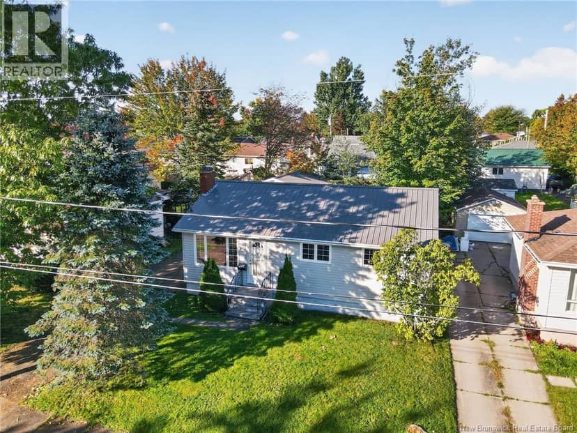 202 McKenzie Avenue — photo 1 of 35