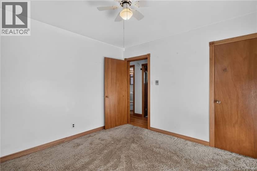 202 McKenzie Avenue — photo 14 of 35