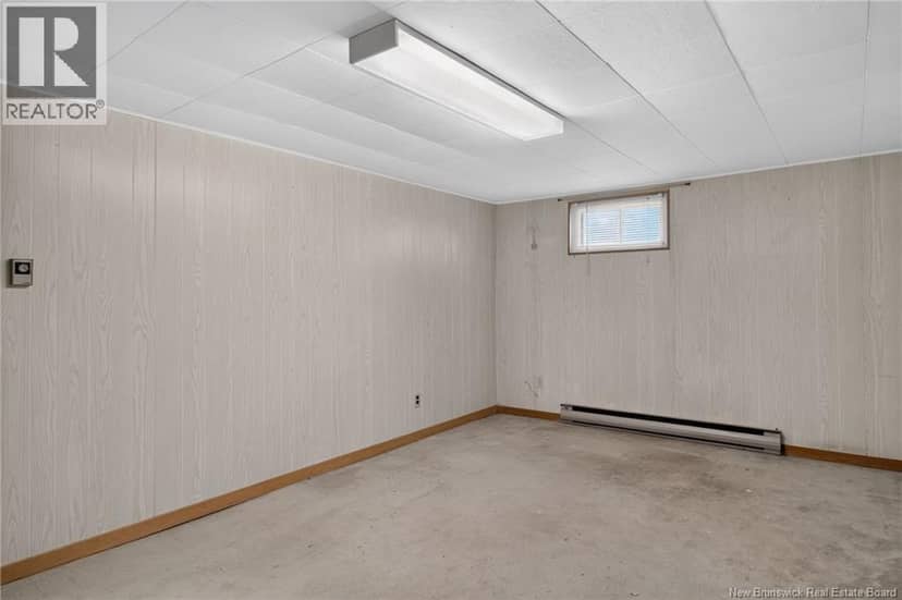 202 McKenzie Avenue — photo 25 of 35