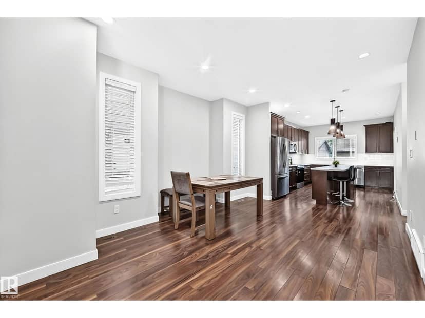 12212 124 ST NW — photo 10 of 40