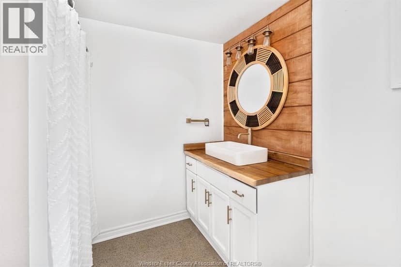 58 McDONALD STREET — photo 12 of 40