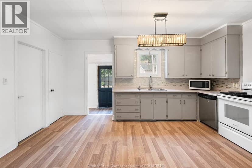 58 McDONALD STREET — photo 14 of 40