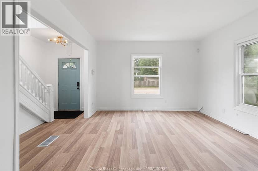 58 McDONALD STREET — photo 7 of 40