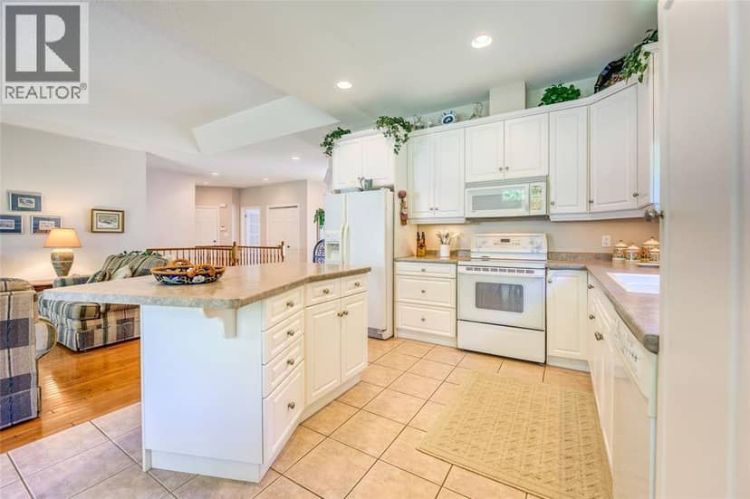 3125 Brookside Crescent — photo 26 of 40