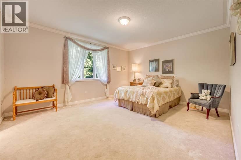 3125 Brookside Crescent — photo 33 of 40