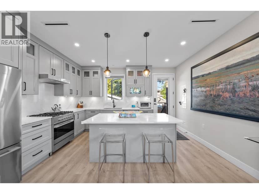 1 2749 E 54TH AVENUE, Vancouver, photo 3