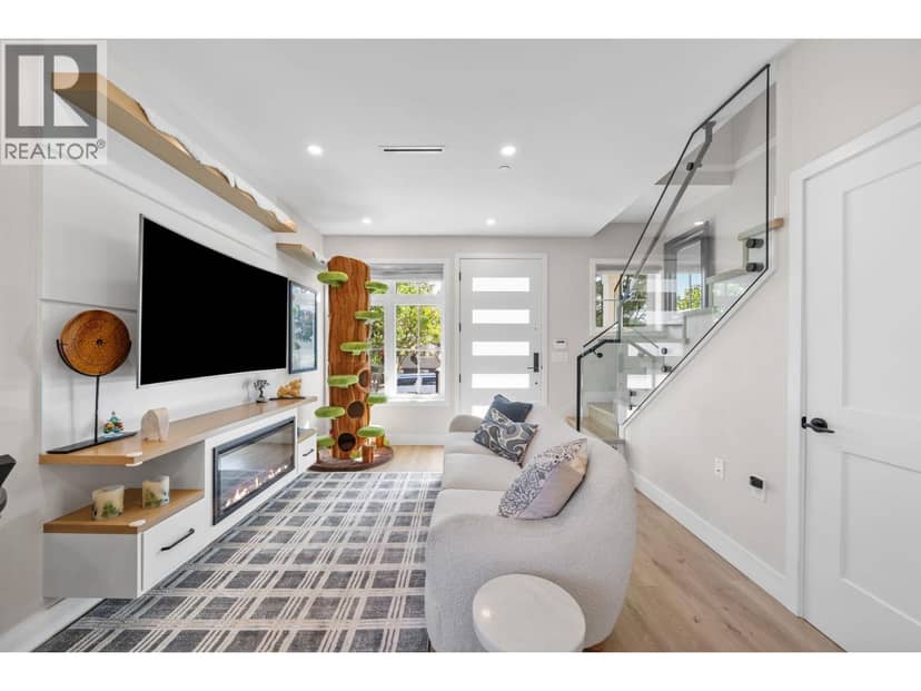 1 2749 E 54TH AVENUE, Vancouver, photo 8