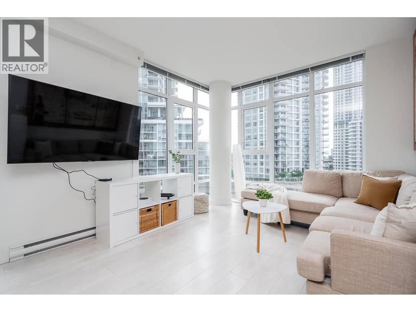 601 691 NORTH ROAD, Coquitlam