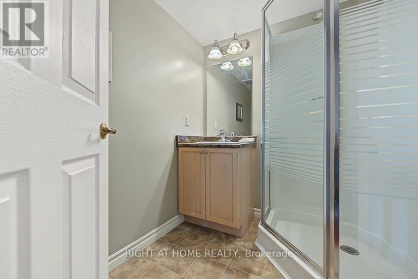 401 - 1487 Maple Avenue — photo 18 of 33