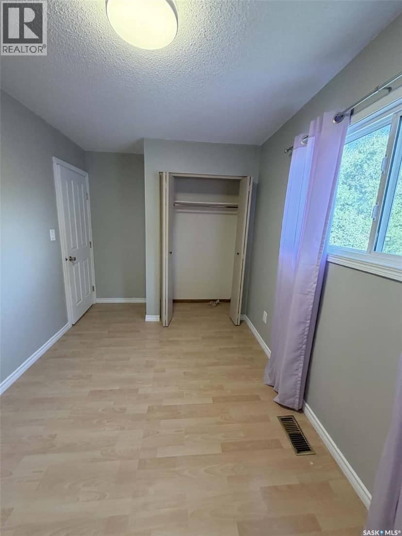 330 Coteau STREET — photo 11 of 23