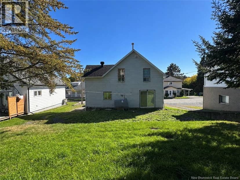 27 Lainey Street — photo 16 of 17