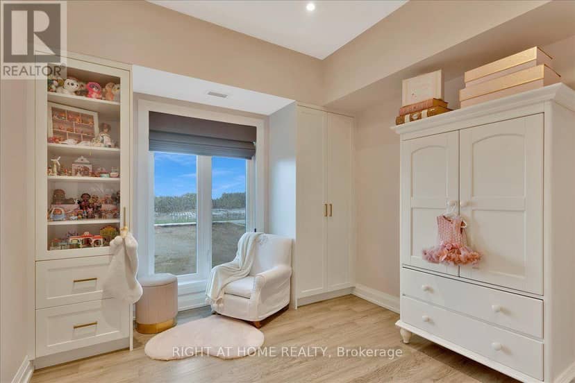 302 - 20 Koda Street — photo 29 of 40