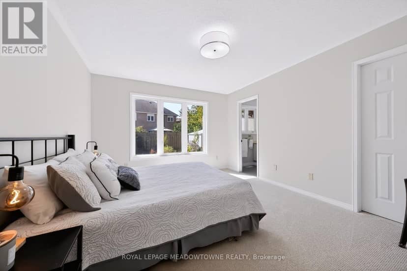 16 Harrop Avenue — photo 21 of 40