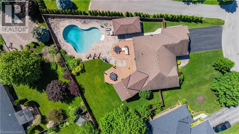 46 SEA BREEZE Drive, Port Dover, photo 2