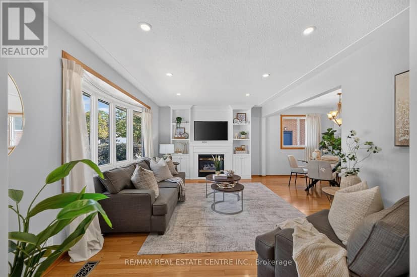 107 Laurentian Drive — photo 15 of 40