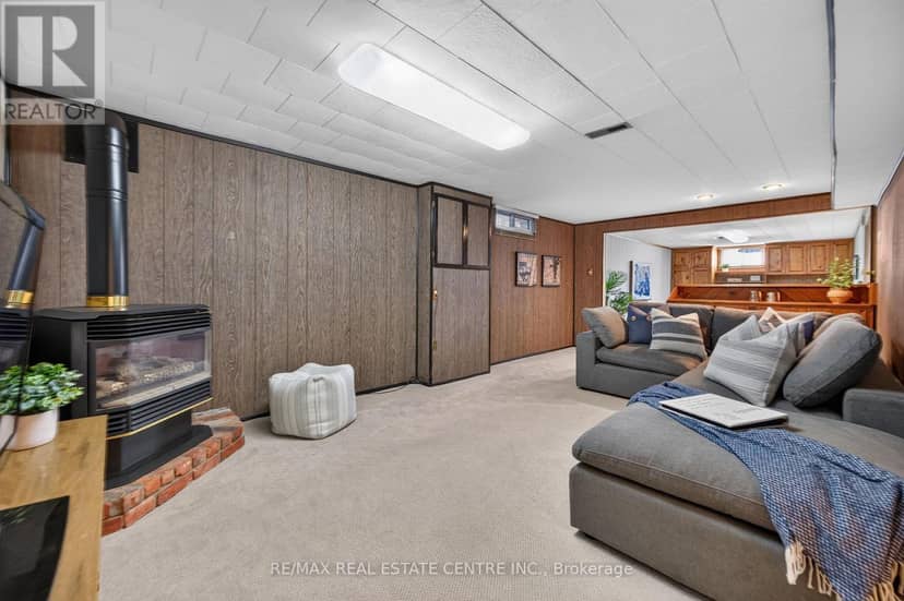 107 Laurentian Drive — photo 25 of 40