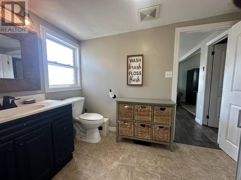 1789 Comeaus Hill Road — photo 17 of 24