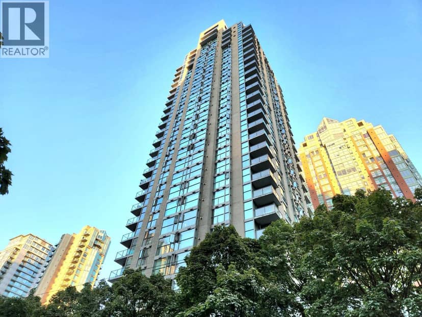 702 928 RICHARDS STREET, Vancouver