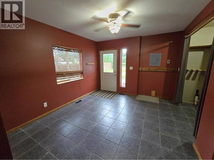 5024 AGAR AVENUE, Terrace, photo 4