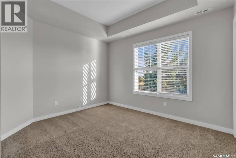 1804 1015 Patrick CRESCENT — photo 13 of 27
