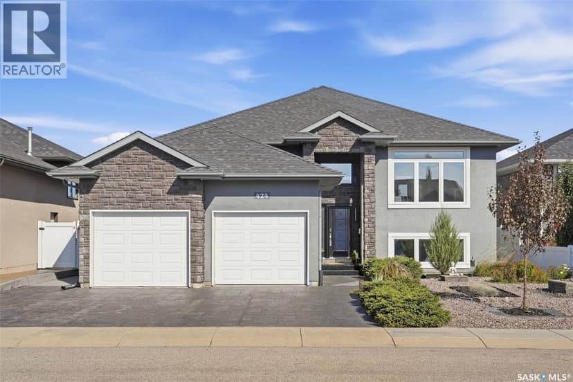 424 Faldo CRESCENT — photo 1 of 40