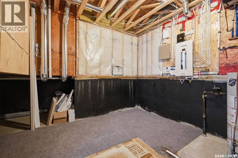 424 Faldo CRESCENT — photo 34 of 40