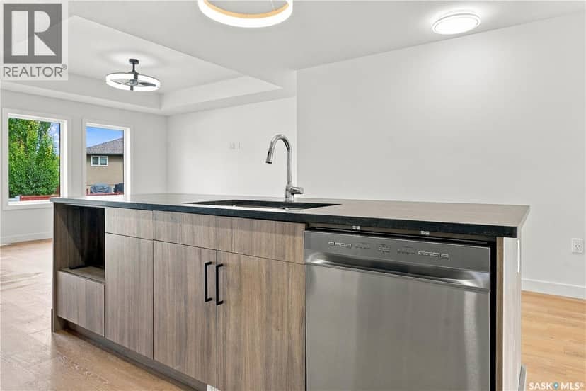 522 Assiniboia STREET — photo 9 of 40