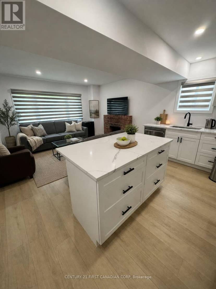 128 Empress Avenue, London North, photo 3