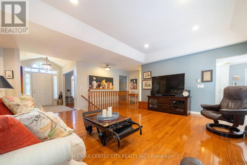 61 Aberdeen Drive — photo 10 of 40