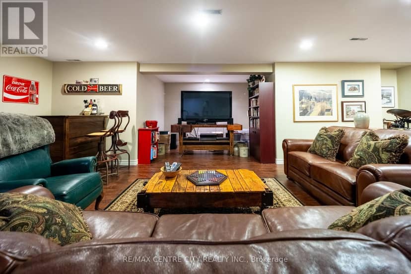 61 Aberdeen Drive — photo 32 of 40