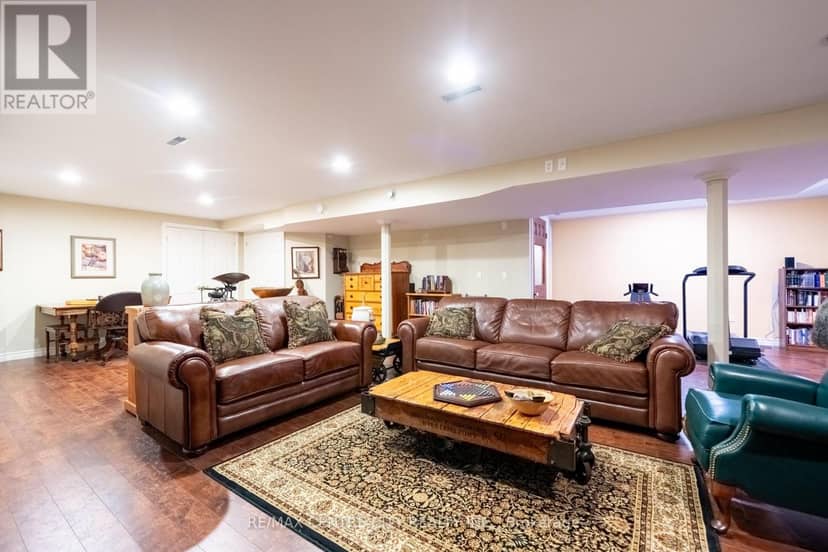 61 Aberdeen Drive — photo 33 of 40