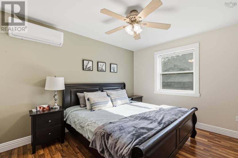 975 West Ship Harbour Road — photo 11 of 40